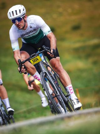 L’ETAPE DU TOUR 2025 ✖️✖️✖️ Prototype white/pink socks during testing in real road racing conditions. #ridexxx...